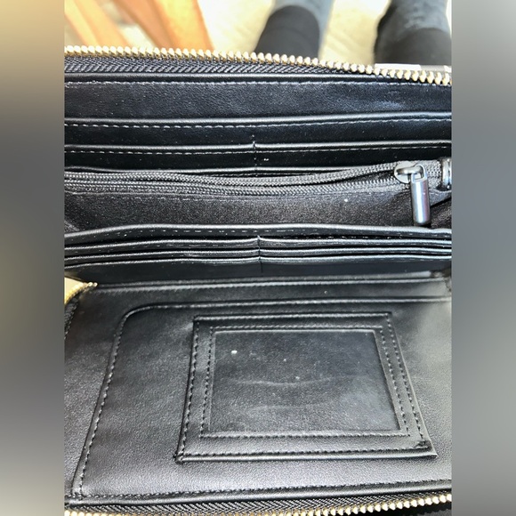 NWT- Betsey Johnson Heart Leopard Zip Around Wristlet Wallet - Picture 5 of 5